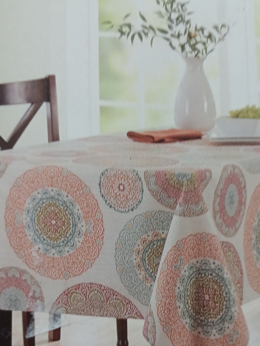 Better Homes And Gardens Tablecloth NWT - Picture 4 of 6